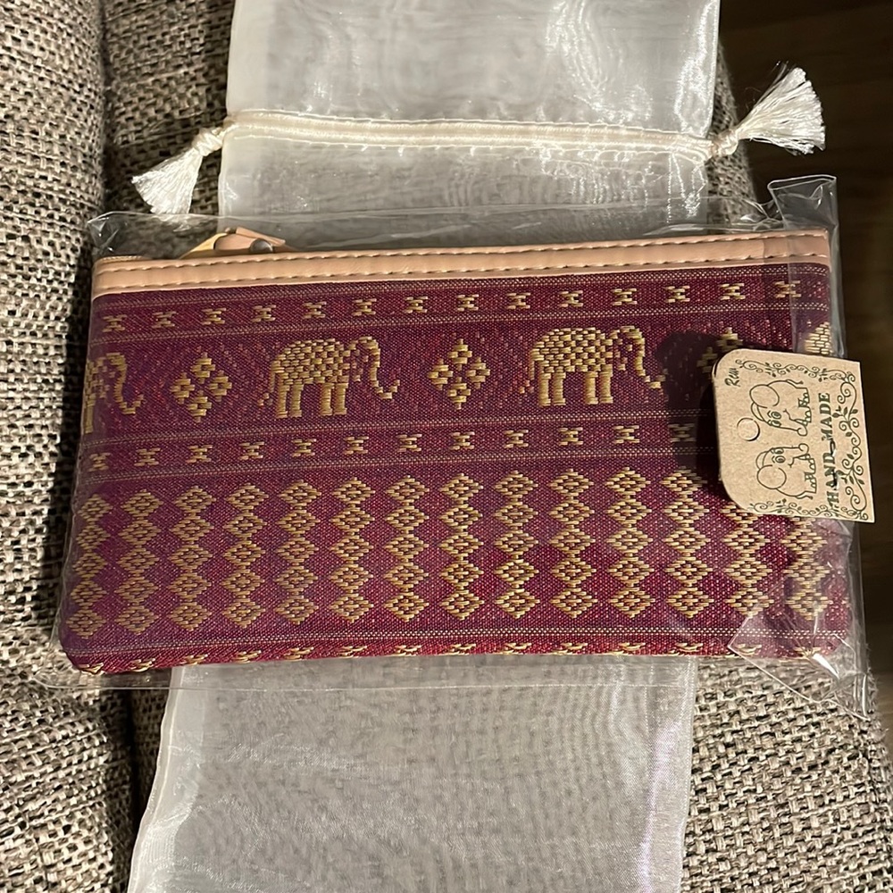 Elephant 🐘 Wristlet